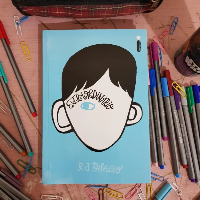 Livro O Extraordinário. Falando sobre os melhores livros para presentear.